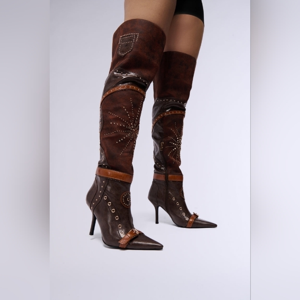 AZALEA WANG "WESTERN RENAISSANCE" Elegant Brown Studded Heeled Boots